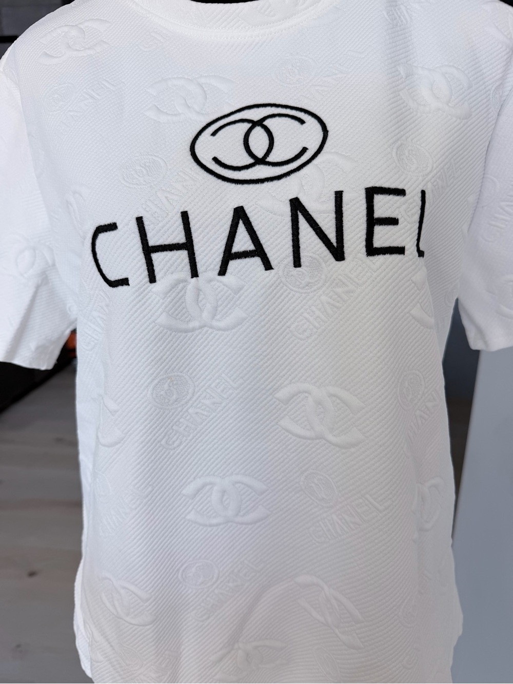 CHANEL White Logo Embroidered Short Set size Large - Picture 3 of 7